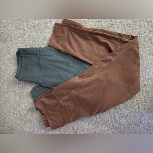 Girlfriend Collective Light Muave and Teal Leggings